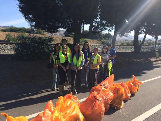 THIS CREW OF TENNYSON HIGH AND UC BEREKELEY STUDENTS DID A GREAT JOB SPRUCING UP HUNTWOOD AVE!